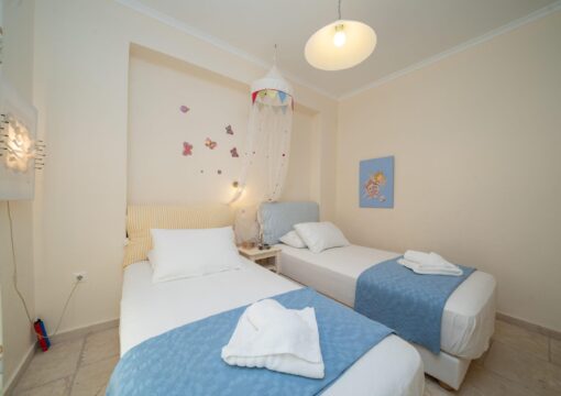 Paradise House (Apart 2)